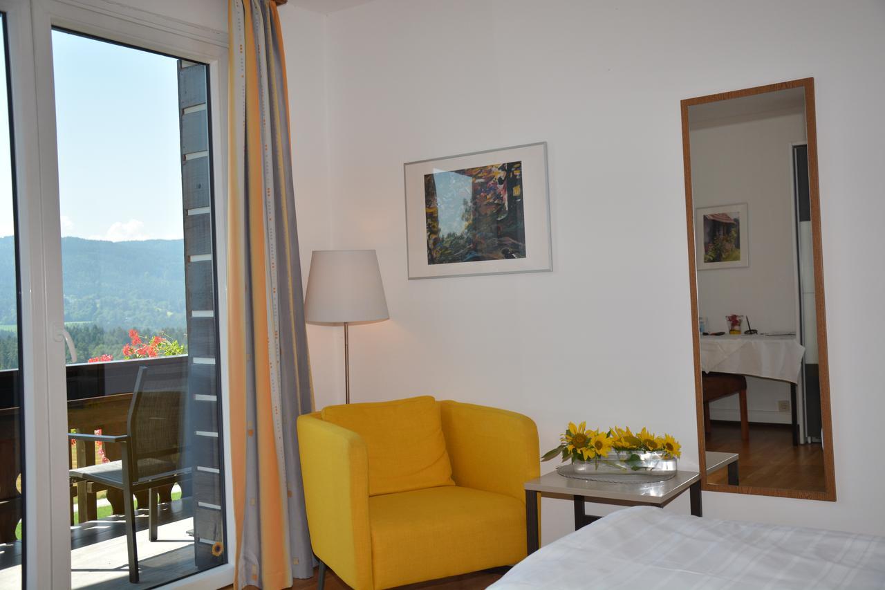 Erlebnishaus Spiess Hotel เฟลด์เคอร์เฮน อิน แครนเทน ภายนอก รูปภาพ